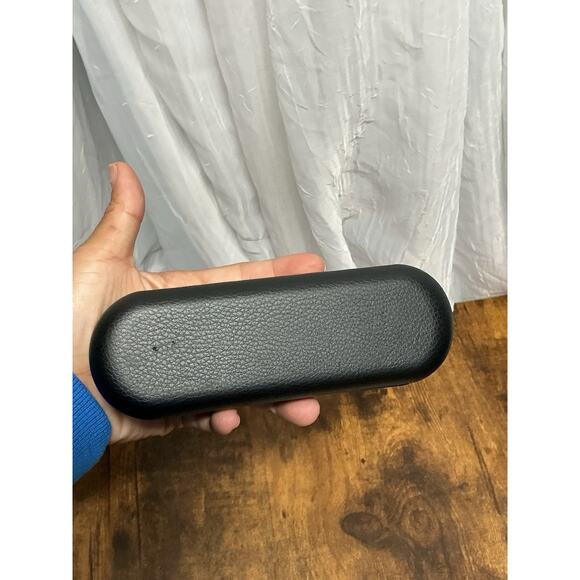 Oakley Black Authentic Hard Shell Eyeglass Case Protective Clam Shell CASE ONLY - Picture 7 of 10